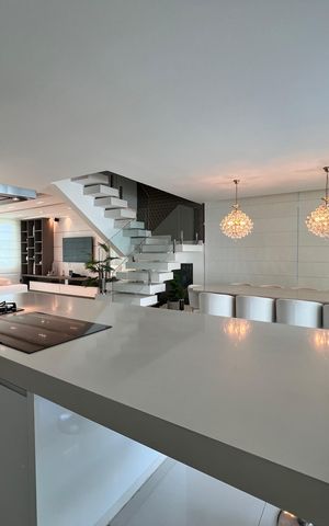 Casa à venda com 1200m², 4 quartos e 8 vagas Casa à venda com 1200m², 4 quartos e 8 vagascozinha 2