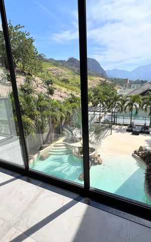 Casa à venda com 1200m², 4 quartos e 8 vagas Casa à venda com 1200m², 4 quartos e 8 vagasÁrea comum - Academia