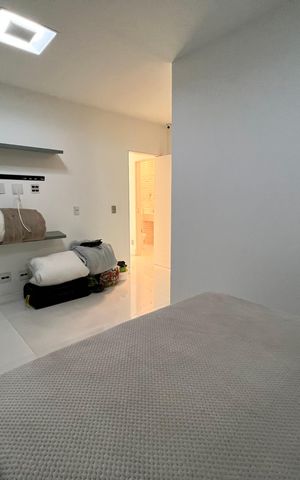 Casa à venda com 1200m², 4 quartos e 8 vagas Casa à venda com 1200m², 4 quartos e 8 vagassuíte