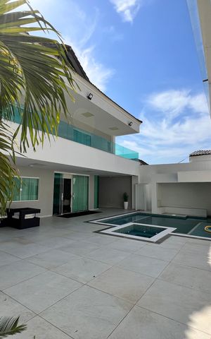 Casa à venda com 1200m², 4 quartos e 8 vagas Casa à venda com 1200m², 4 quartos e 8 vagasÁrea comum