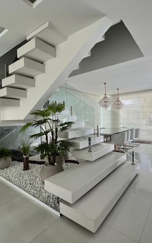 Casa à venda com 1200m², 4 quartos e 8 vagas Casa à venda com 1200m², 4 quartos e 8 vagasSala 2