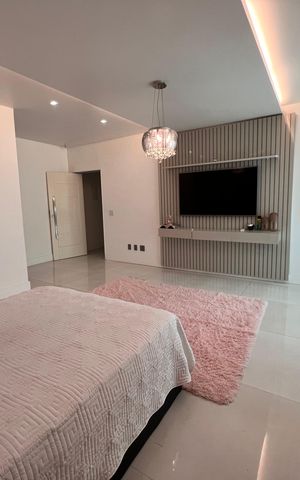 Casa à venda com 1200m², 4 quartos e 8 vagas Casa à venda com 1200m², 4 quartos e 8 vagasSuíte 4