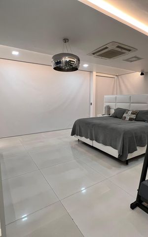 Casa à venda com 1200m², 4 quartos e 8 vagas Casa à venda com 1200m², 4 quartos e 8 vagassuíte 3
