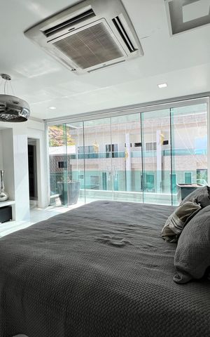 Casa à venda com 1200m², 4 quartos e 8 vagas Casa à venda com 1200m², 4 quartos e 8 vagassuíte 3