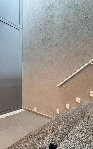 Casa à venda com 1200m², 4 quartos e 8 vagas Casa à venda com 1200m², 4 quartos e 8 vagasCorredor