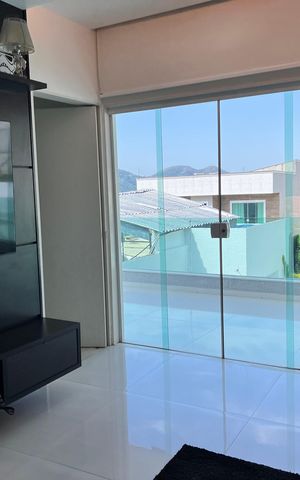 Casa à venda com 1200m², 4 quartos e 8 vagas Casa à venda com 1200m², 4 quartos e 8 vagassuíte 2