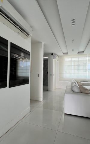 Casa à venda com 1200m², 4 quartos e 8 vagas Casa à venda com 1200m², 4 quartos e 8 vagasSala 2