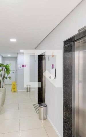 Apartamento à venda com 34m², 2 quartos e sem vaga Apartamento à venda com 34m², 2 quartos e sem vagaHall Social Bloco