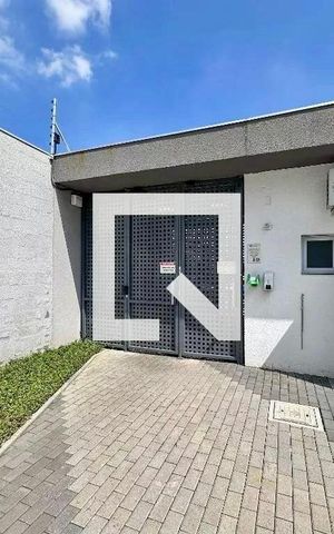 Apartamento à venda com 34m², 2 quartos e sem vaga Apartamento à venda com 34m², 2 quartos e sem vagaEntrada