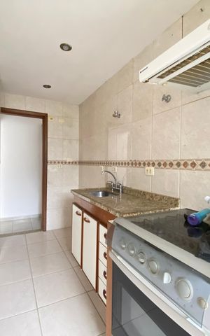 Apartamento à venda com 78m², 2 quartos e 1 vaga Apartamento à venda com 78m², 2 quartos e 1 vagaCozinha