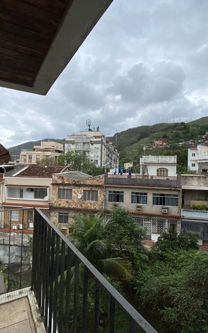 Apartamento à venda com 78m², 2 quartos e 1 vaga Apartamento à venda com 78m², 2 quartos e 1 vagaVaranda