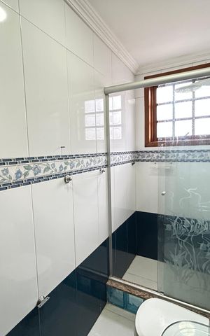 Casa para alugar com 200m², 3 quartos e 3 vagasBanheiro Social 2