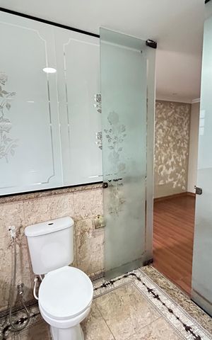 Casa para alugar com 200m², 3 quartos e 3 vagasBanheiro da Suíte