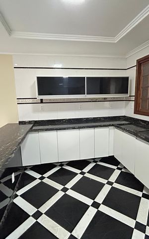 Casa para alugar com 200m², 3 quartos e 3 vagasCozinha