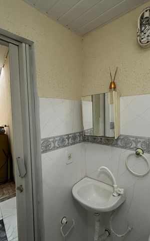 Casa para alugar com 200m², 3 quartos e 3 vagasBanheiro Social 2