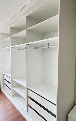 Casa para alugar com 200m², 3 quartos e 3 vagasCloset da suíte