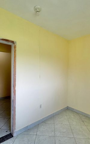 Casa à venda com 22m², 1 quarto e sem vaga Casa à venda com 22m², 1 quarto e sem vagaQuarto