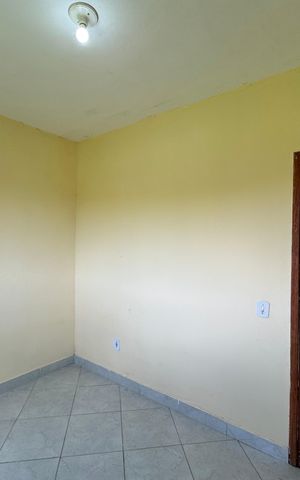Casa para alugar com 28m², 1 quarto e sem vaga Casa para alugar com 28m², 1 quarto e sem vagaQuarto