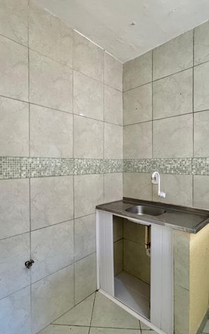 Casa para alugar com 28m², 1 quarto e sem vaga Casa para alugar com 28m², 1 quarto e sem vagaSala e Cozinha