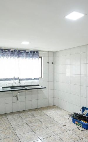 Casa à venda com 360m², 4 quartos e 6 vagasCozinha 1