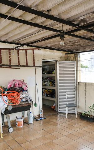 Casa à venda com 360m², 4 quartos e 6 vagasQuintal