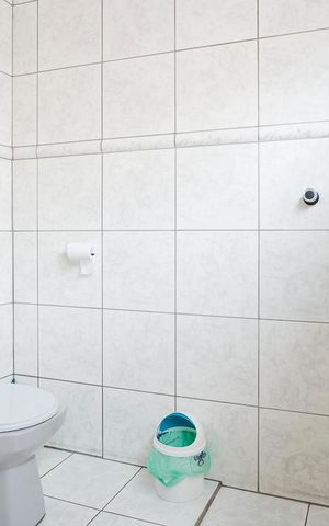 Casa à venda com 360m², 4 quartos e 6 vagasBanheiro da suíte 2