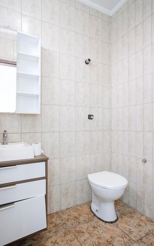 Casa à venda com 360m², 4 quartos e 6 vagasLavabo
