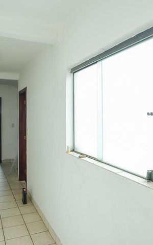 Casa à venda com 360m², 4 quartos e 6 vagasCorredor