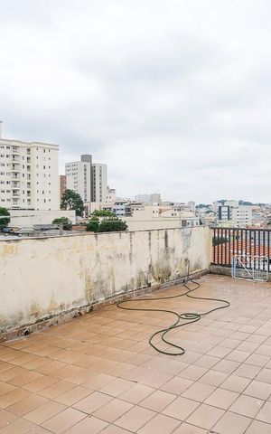 Casa à venda com 360m², 4 quartos e 6 vagasQuintal