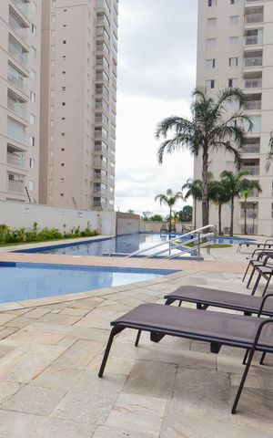 Apartamento para alugar com 75m², 2 quartos e 2 vagasÁrea comum - Piscina