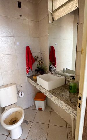 Casa à venda com 283m², 3 quartos e 2 vagas Casa à venda com 283m², 3 quartos e 2 vagasÁrea Externa