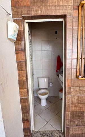 Casa à venda com 283m², 3 quartos e 2 vagas Casa à venda com 283m², 3 quartos e 2 vagasÁrea Externa