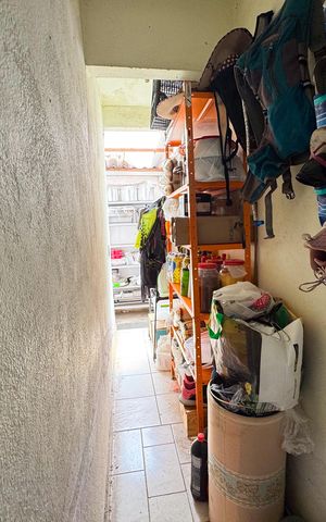Casa à venda com 283m², 3 quartos e 2 vagas Casa à venda com 283m², 3 quartos e 2 vagasÁrea Externa