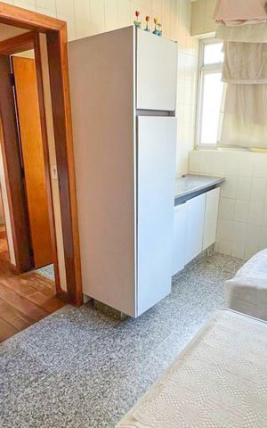 Apartamento à venda com 214m², 4 quartos e 2 vagas Apartamento à venda com 214m², 4 quartos e 2 vagasÁrea de Serviço