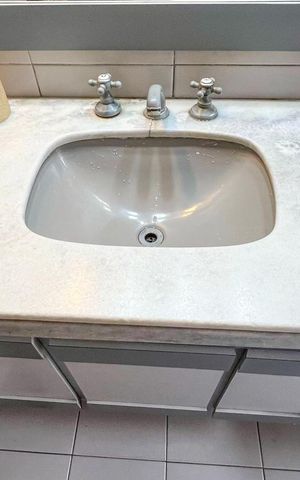 Apartamento à venda com 214m², 4 quartos e 2 vagas Apartamento à venda com 214m², 4 quartos e 2 vagasBanheiro