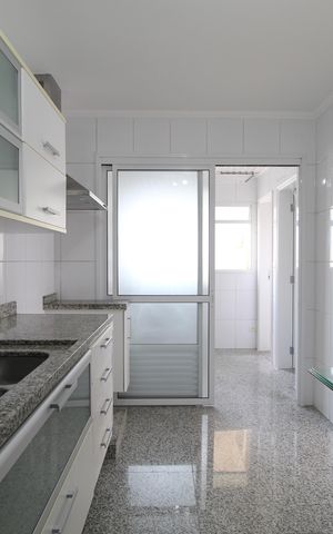 Apartamento para alugar com 101m², 3 quartos e 2 vagasCozinha