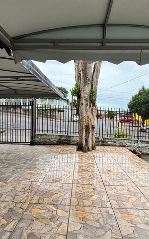Casa à venda com 120m², 2 quartos e 2 vagas Casa à venda com 120m², 2 quartos e 2 vagasGaragem