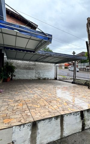 Casa à venda com 120m², 2 quartos e 2 vagas Casa à venda com 120m², 2 quartos e 2 vagasGaragem