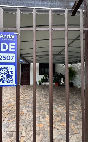 Casa à venda com 120m², 2 quartos e 2 vagas Casa à venda com 120m², 2 quartos e 2 vagasPlaca