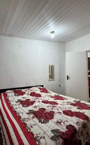 Casa à venda com 120m², 2 quartos e 2 vagas Casa à venda com 120m², 2 quartos e 2 vagasQuarto