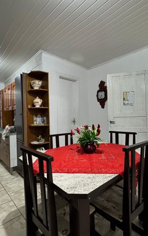 Casa à venda com 120m², 2 quartos e 2 vagas Casa à venda com 120m², 2 quartos e 2 vagasCopa
