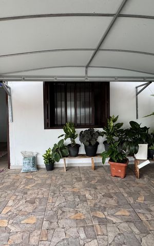 Casa à venda com 120m², 2 quartos e 2 vagas Casa à venda com 120m², 2 quartos e 2 vagasGaragem