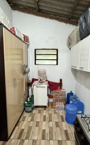 Casa à venda com 120m², 2 quartos e 2 vagas Casa à venda com 120m², 2 quartos e 2 vagasQuarto de Serviço