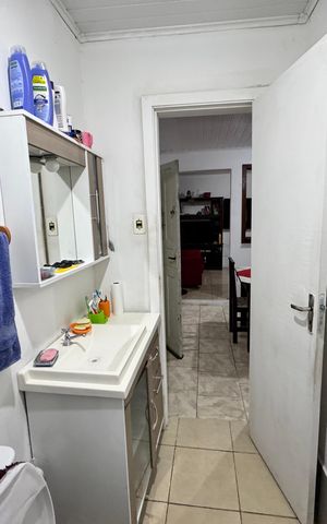 Casa à venda com 120m², 2 quartos e 2 vagas Casa à venda com 120m², 2 quartos e 2 vagasBanheiro