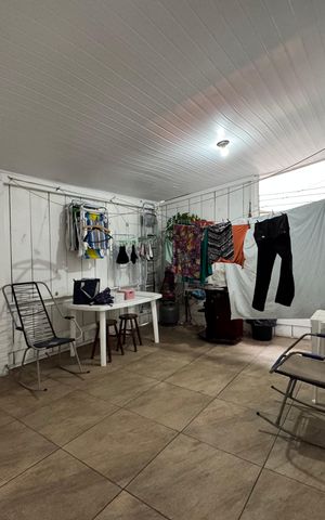 Casa à venda com 120m², 2 quartos e 2 vagas Casa à venda com 120m², 2 quartos e 2 vagasÁrea de Serviço