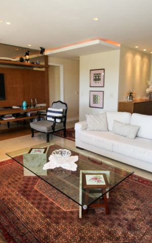 Apartamento à venda com 120m², 3 quartos e 2 vagas Apartamento à venda com 120m², 3 quartos e 2 vagasSala