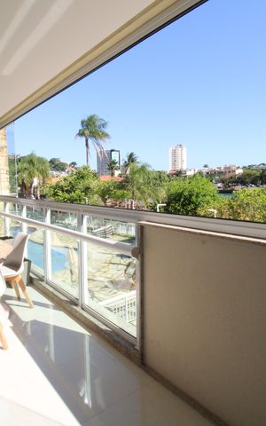 Apartamento à venda com 120m², 3 quartos e 2 vagas Apartamento à venda com 120m², 3 quartos e 2 vagasVaranda