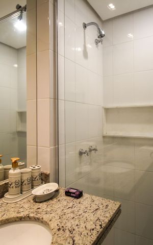 Apartamento à venda com 120m², 3 quartos e 2 vagas Apartamento à venda com 120m², 3 quartos e 2 vagasBanheiro Social