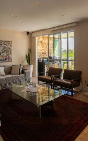 Apartamento à venda com 120m², 3 quartos e 2 vagas Apartamento à venda com 120m², 3 quartos e 2 vagasSala