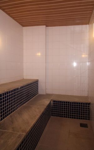 Apartamento à venda com 120m², 3 quartos e 2 vagas Apartamento à venda com 120m², 3 quartos e 2 vagasÁrea comum - Sauna